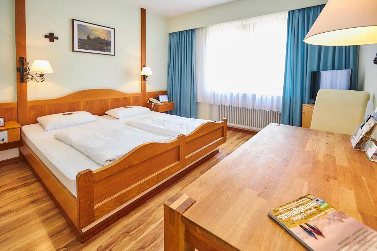 Flair-Hotel Zum Benediktiner Schwarzach am Main Luaran gambar