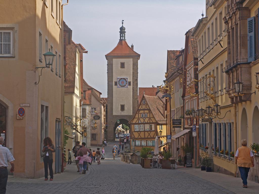Flair-Hotel Zum Benediktiner Schwarzach am Main Luaran gambar