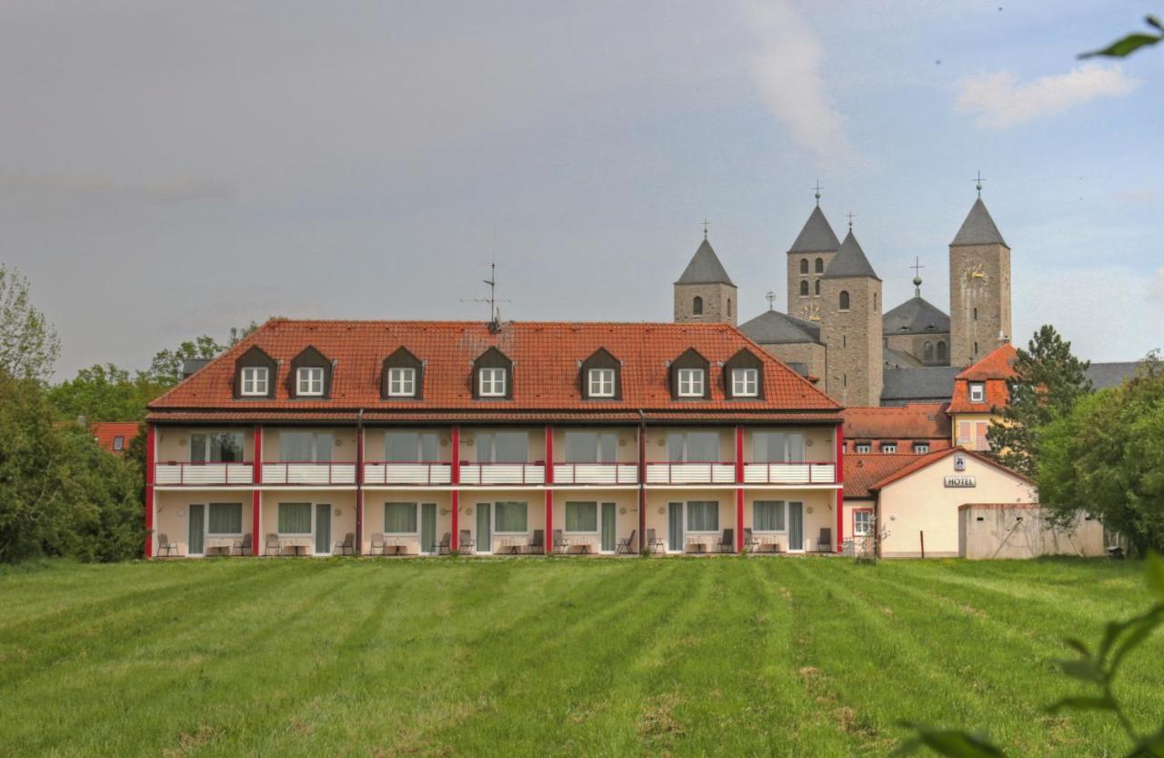 Flair-Hotel Zum Benediktiner Schwarzach am Main Luaran gambar